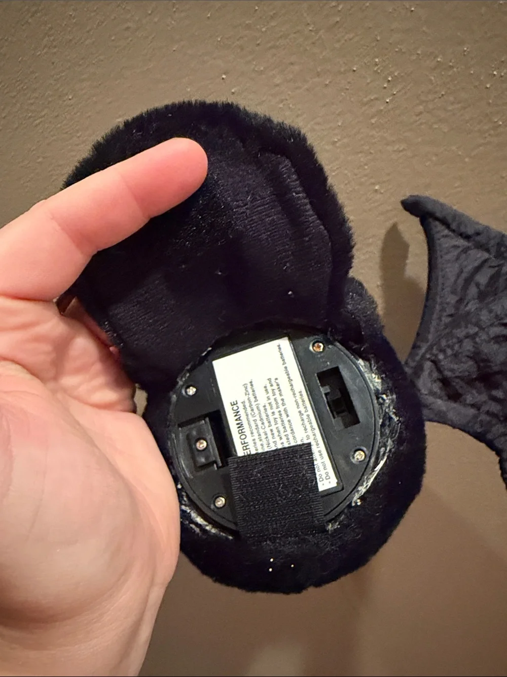 1996 Gibson Greetings Hanging bat 7” Halloween Plush WORKS Laughs